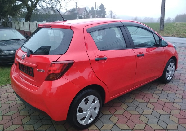 Toyota Yaris cena 33500 przebieg: 140000, rok produkcji 2015 z Wieliczka małe 46